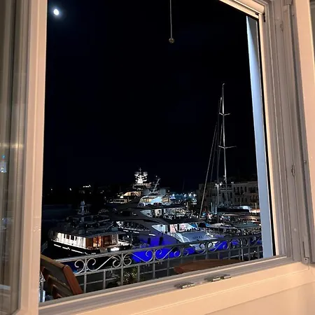 The Nook * Ermúpoli