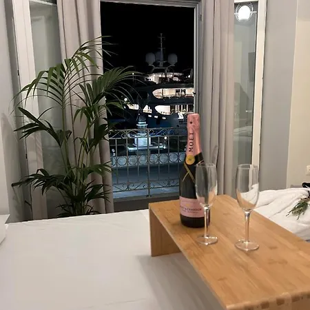 The Nook Apartman Ermúpoli